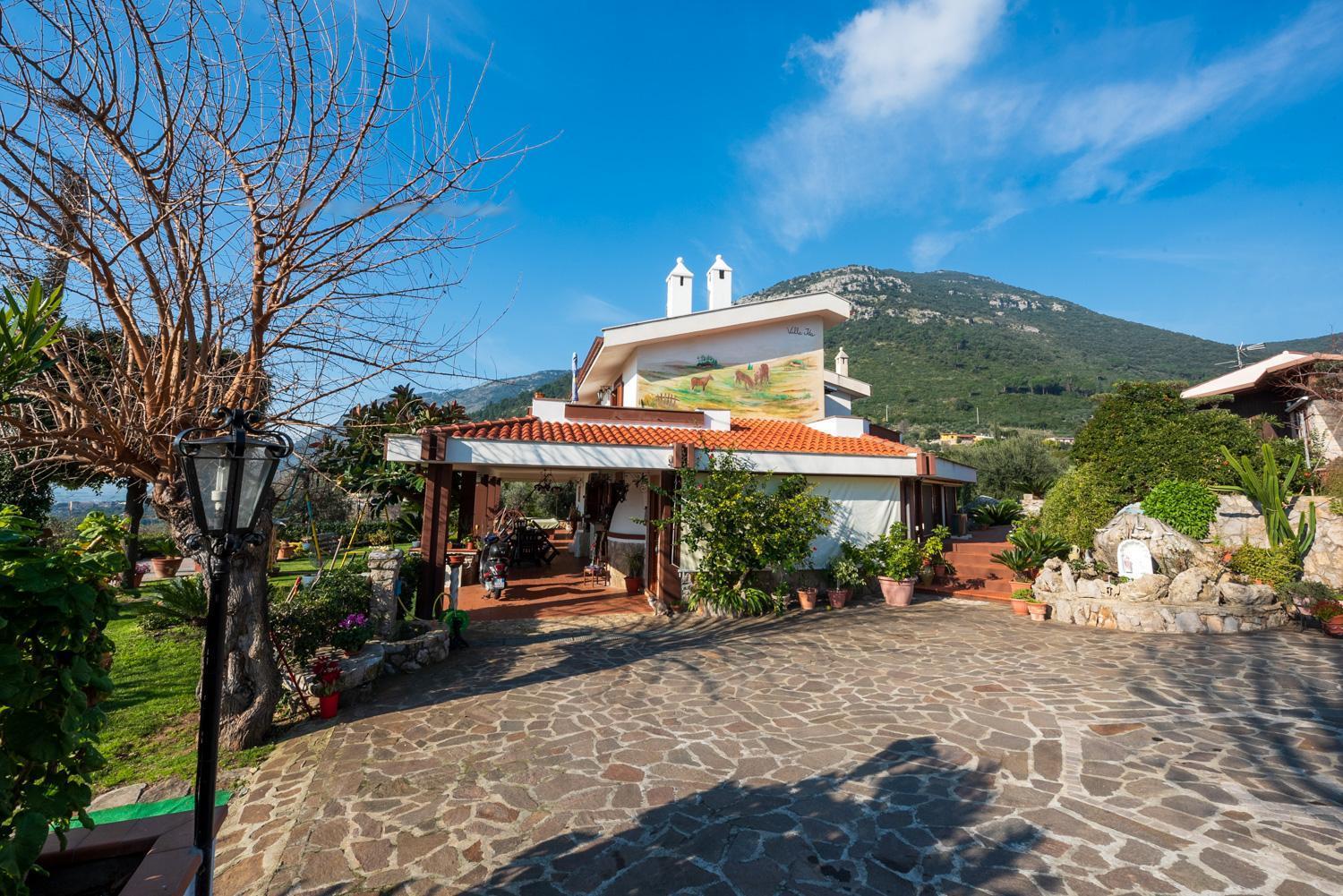Villa Ida Bed & Breakfast Terracina Exterior foto