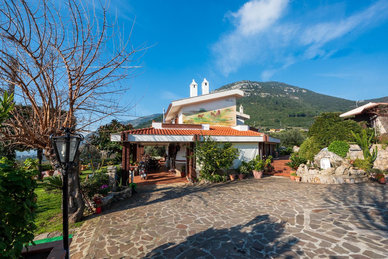 Villa Ida Bed & Breakfast Terracina Exterior foto